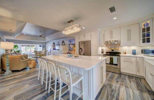 Hutchinson Island South House | "Bluedrift Cottage"