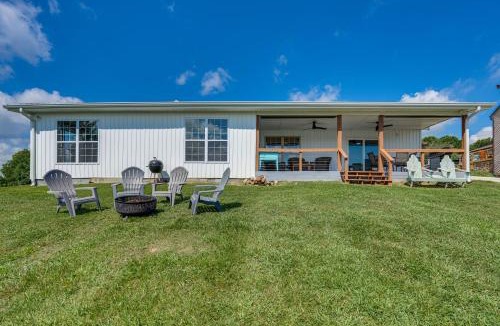 Mooresburg House | Boat Dock + Covered Patio: Cherokee Lake Escape!