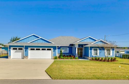 Sylvan Shores House | Boat Dock & Poolside Fun! Twin Houses on Lake Clay