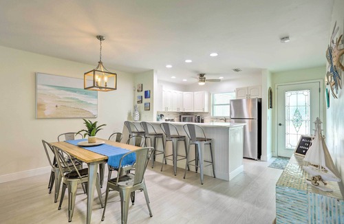 Hutchinson Island South Cottage | Boat Owner's Paradise: Jensen Beach Home w/Dock!