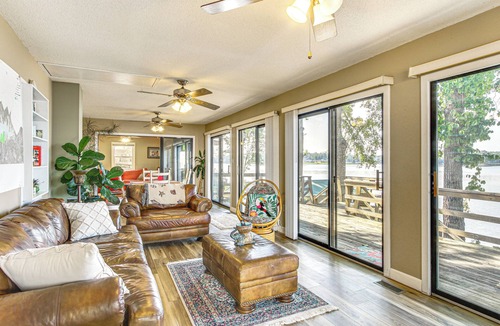 Cross Hill House | Boat Ramp & Dock: Lake Greenwood Getaway!