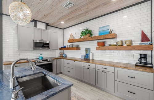 Grant-Valkaria House | Boater's paradise-Private Island-Water-front-Close to Sebastian Inlet-Pets okay