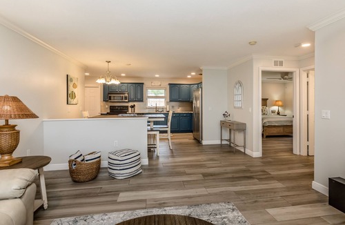Sebastian Highlands House | ☆☀︎❀Boater's Paradise! Fenced Yard, Boat Parking, 6 miles to Beach!