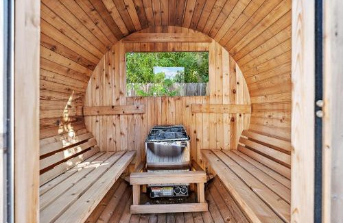Coquina Key House | Boho Wellness Retreat 3BR with Sauna & Cold Plunge