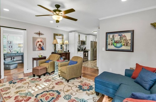 Rosewood House | Bonham Burrow | 2BR 2BA Home Near USC & Ft Jackson