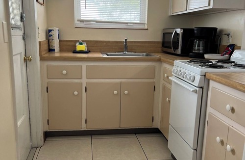 Delray Beach Hotel | Booking for 2026 One Block Walk Delray Beach, HTD Pool, Park, WiFi Included 2/2