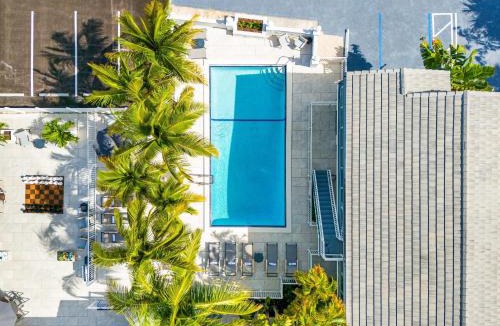 Galt Mile Hotel | Botanica Ocean Blvd King Suite