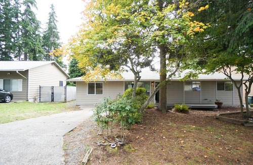 Bothell House | Bothell 4BR — Single-Story Home, Fenced Yard, Walk to Woodinville Wine Country