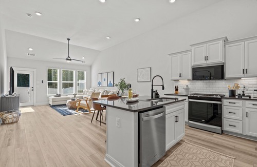 Central House | Brand New 5BR Townhome – Modern Comfort Near Clemson University!