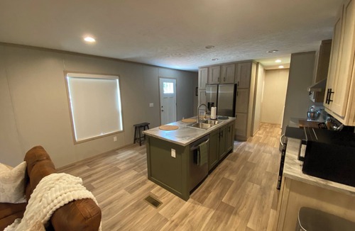 Southmont House | Brand new, cozy 1-bedroom mobile home on NBloom Farm in welcoming Lexington, NC.