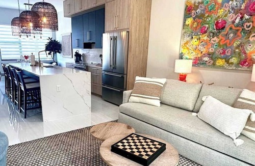 Downtown House | Brand new Luxury Townhouse - Downtown Location, Dog-Friendly W/Private Hot Tub