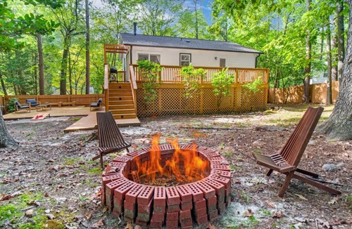 North Raleigh House | Brandyapple Retreat by Rather Be Properties