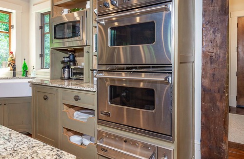 Lake Toxaway House | Breath in the mountains and play or rest by the lake