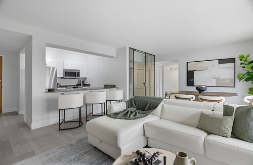 Brickell Apartment | Brickell Bayview Balcony Pool Free Parking