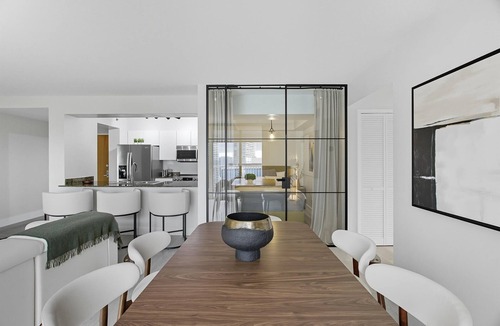 Brickell Apartment | Brickell Bayview Balcony Pool Free Parking