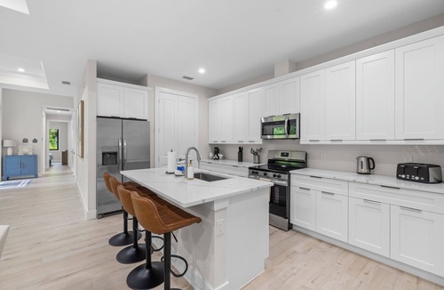 East Naples House | Bright & Breezy Getaway - Near Downtown Naples