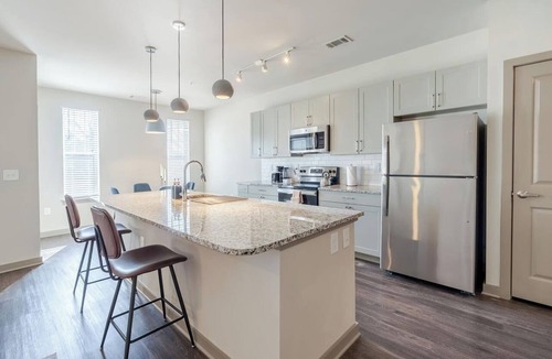 Matthews Apartment | Bright, Cozy 3BD Apt in Heart of Matthews