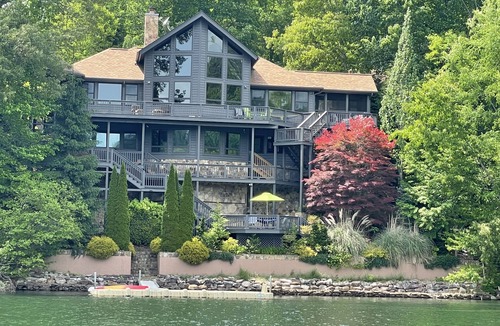 Robbinsville House | Bright,Modern Lakefront Home - Private Swimming Cove 7 nights = 15% off, Pontoon