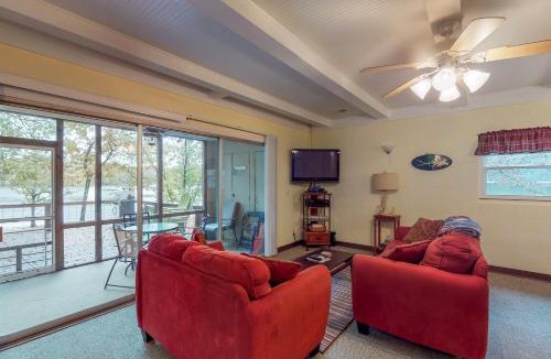 Leesville House | Bring Your Boat! Lake Murray Haven w/Deck & Dock