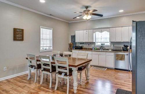 Comfort House | Bring Your Pets! Family-Friendly Gem in Cove City