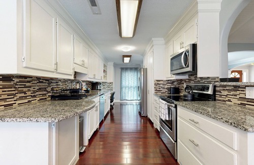 Goose Creek House | Bring Your Pup! Goose Creek Home w/Private Pool