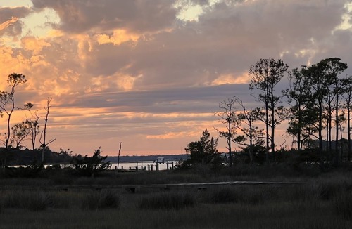 Beaufort House | Bums Retreat Downeast home with 3 bedrooms.
