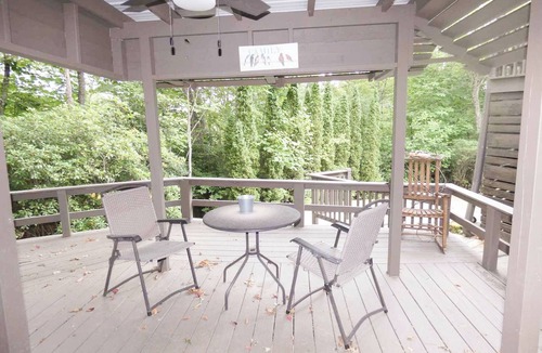 Lake Toxaway Cabin | Bunkhouse - Family Friendly Cabin - Close to Waterfalls