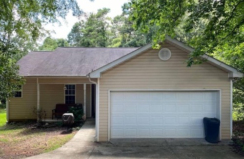 Athens House | Butler Cottage, Pet Friendly, Walk to the brewery.