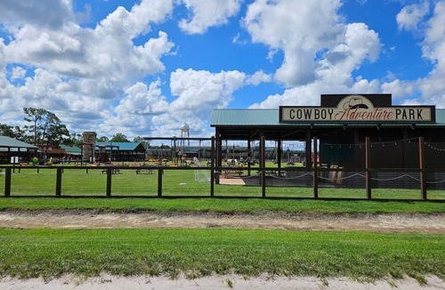 River Ranch Cabin | Cabin at Westgate River Ranch – Sleeps 4 Standard Lock-Off Memorial Weekend 2026