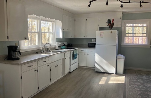 Honea Path House | Cabin with Saluda River access