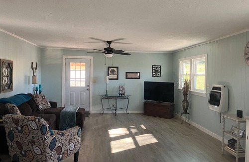 Honea Path House | Cabin with Saluda River access