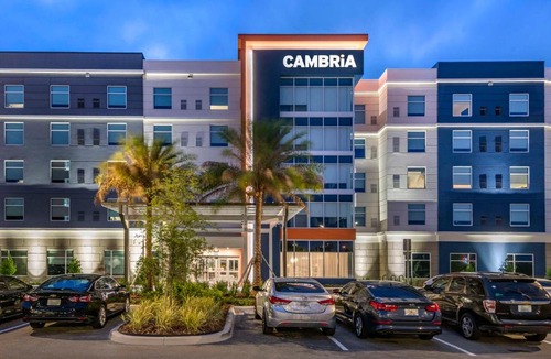 Orlando Hotel | Cambria Hotel Orlando Airport