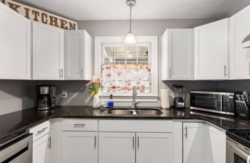Buies Creek House | Campbell Cottage at Lillington