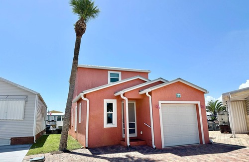Nettles Island House | Canal front 1 bed 1 bath canal front home on the Intracoastal