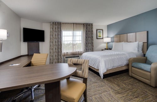 Edgewood Hotel | Candlewood Suites Fort Lauderdale Airport-Cruise, an Ihg Hotel