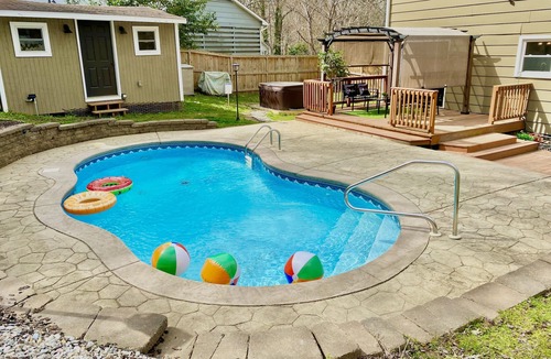 North Raleigh House | Cant Miss! Stunning Home w/private Pool, Hot Tub and Firepit! (Pet Friendly)
