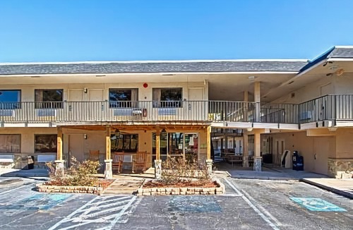 Richmond Hill Hotel | Capital O Hotel Richmond Hill/Savannah Area I-95
