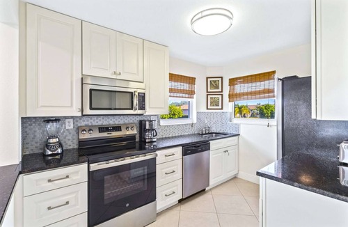 Lely Golf Estates Condo | Capri 2BR Lely Resort | Golf Views | Community Pool