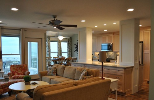 Saint Helena Island Condo | Captain John Fripp Villa #106 - 4BR/4BA Oceanfront!