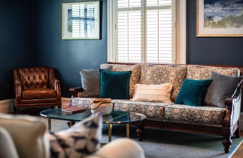 Edenton Bed & Breakfast | Captain’s Quarters Inn Downtown Edenton Queen Bed 2nd Floor