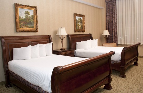 Johnson City Hotel | Carnegie Hotel & Spa