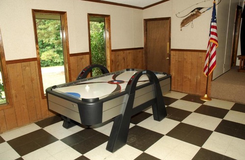 Fair Play Resort | Carolina Landing Camping Resort Cabin 9