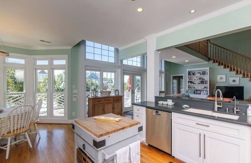 Edisto Island House | Casa Del Sol-Ocean View Home One Block from Beach Access-Free WiFi,Screened Porch,Crow's Nest
