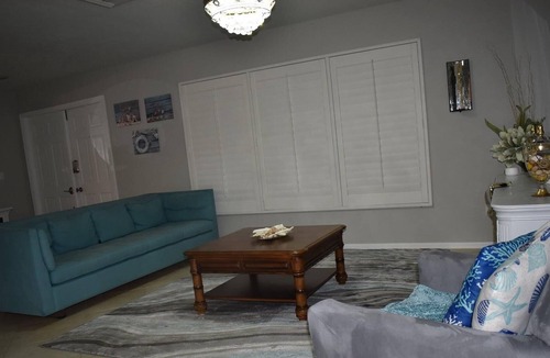 Kings Lake House | “Casa Della Luna” Private Luxury Pool Home, Only minutes To The Beach