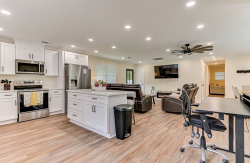 Martinez House | Casa Magnolia Augusta Modern Retreat w/Spacious Yard 3-bedroom House