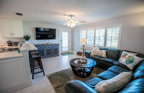 Ormond Shores Estates House | Casa Playa, 3 bdr, Walk to the Beach!