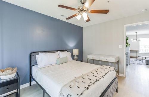 Westover Apartment | CB 3516-206 Modern Fayetteville Charm