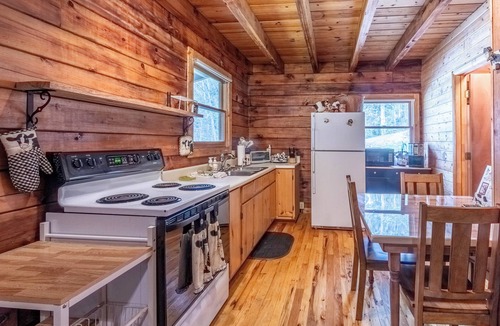 Tuckasegee Cabin | Cedar Creek Cabin - Tuckaseegee