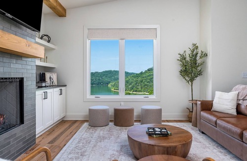 Smithville House | Center Hill Lake House, Lake Views, Access, Fire Pit, Sleeps 8