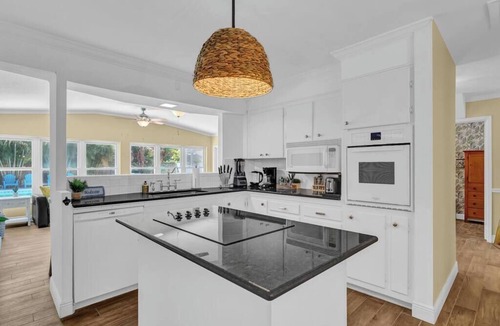 Vero Beach South House | Central Vero House 6/3 with Heated Pool